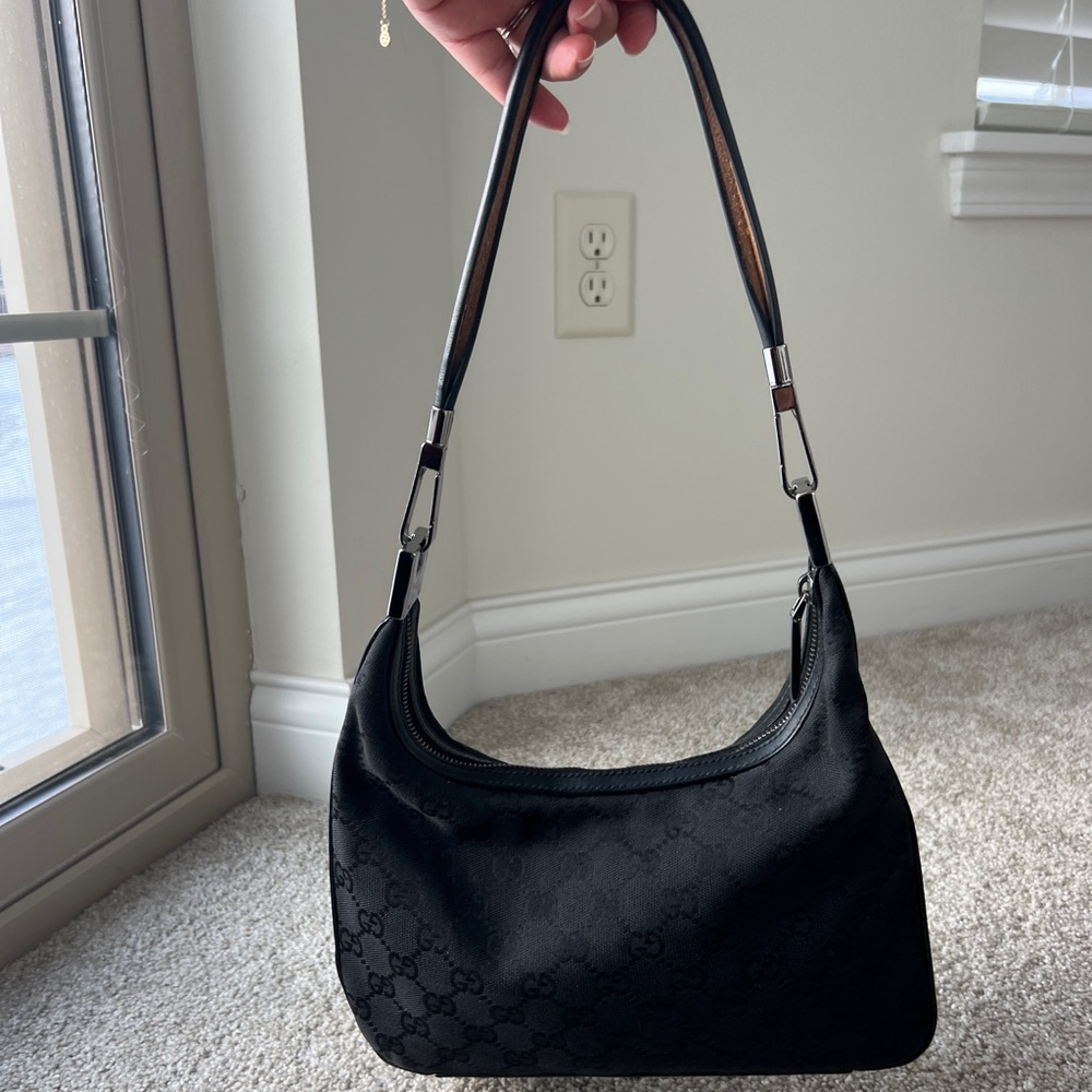 **SOLD** Authentic Gucci Canvas Vintage Shoulder Bag
